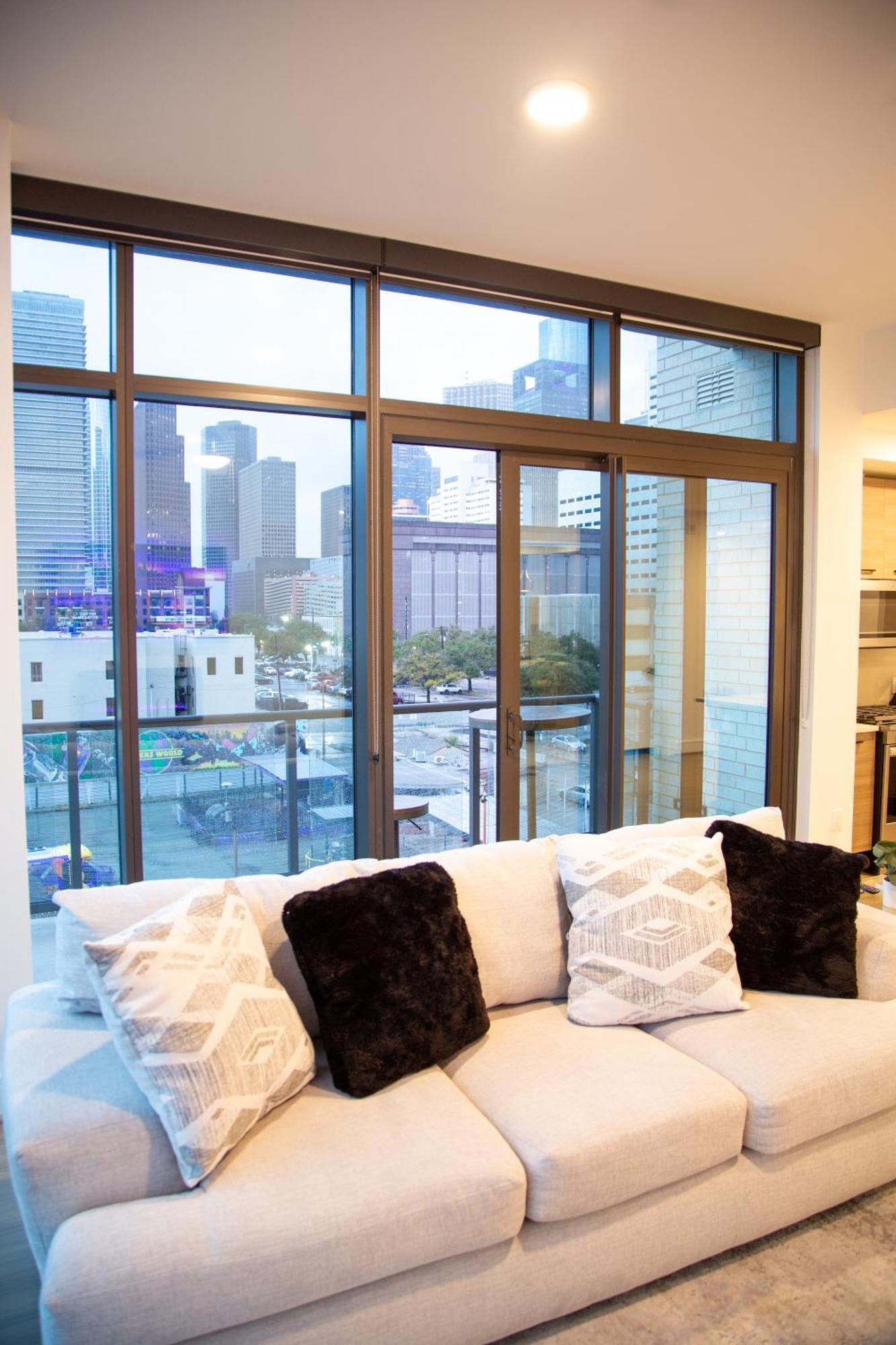 Cozy Home Toyota Center ฮูสตัน ภายนอก รูปภาพ